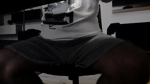 Snapshot of dravenpeak chatting on February 9, 2026, 8:57 pm DravenPeak online show from February 9, 2026, 8:57 pm