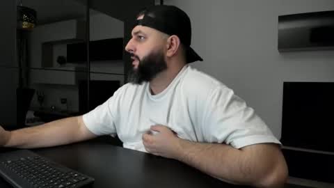 Snapshot of dravenpeak chatting on February 19, 2026, 9:00 pm DravenPeak online show from February 19, 2026, 9:00 pm