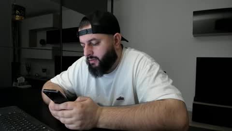 Snapshot of dravenpeak chatting on February 20, 2026, 7:36 pm DravenPeak online show from February 20, 2026, 7:36 pm