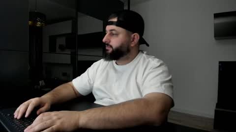 Snapshot of dravenpeak chatting on March 11, 2026, 6:25 pm DravenPeak online show from March 11, 2026, 6:25 pm