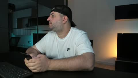 Snapshot of dravenpeak chatting on June 9, 2026, 2:56 am DravenPeak online show from June 9, 2026, 2:56 am