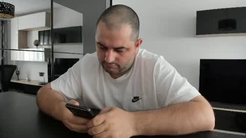 Snapshot of dravenpeak chatting on June 10, 2026, 7:40 am DravenPeak online show from June 10, 2026, 7:40 am