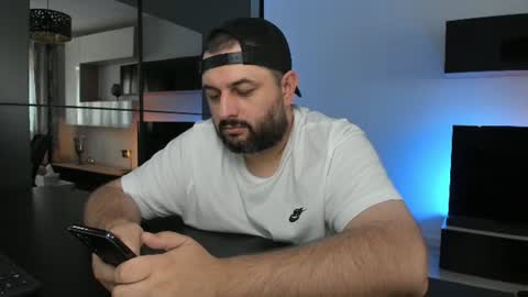 Snapshot of dravenpeak chatting on July 18, 2026, 4:11 pm DravenPeak online show from July 18, 2026, 4:11 pm