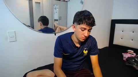 -- nicolle and jhon -- online show from December 3, 2025, 4:42 am