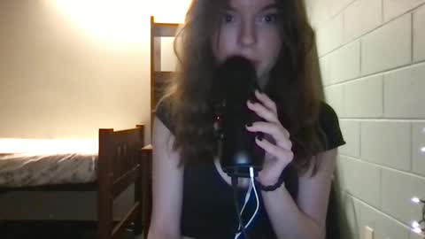 Snapshot of dream1girl_ chatting on March 11, 2025, 3:26 am ur dream girl online show from March 11, 2025, 3:26 am