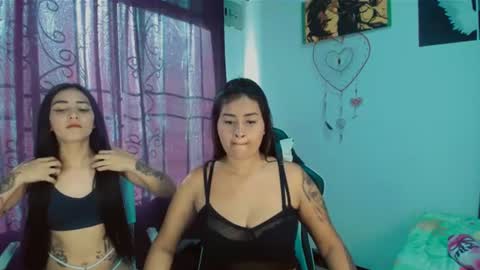 Snapshot of dream__girls69944 chatting on June 18, 2026, 9:30 pm sharon online show from June 18, 2026, 9:30 pm
