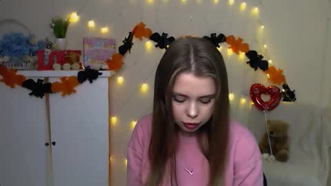 Snapshot of dream_mari chatting on October 8, 2025, 5:27 am Mari online show from October 8, 2025, 5:27 am