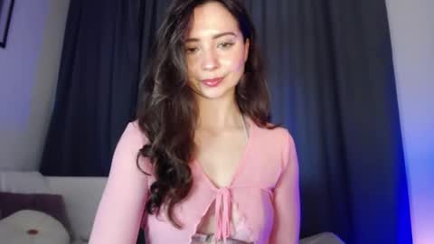 Nicole online show from February 25, 2025, 2:44 pm