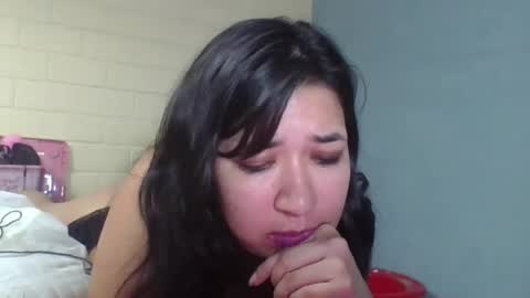 Molly online show from March 16, 2026, 5:44 am