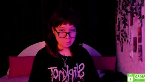 Snapshot of dreamgirllove chatting on November 10, 2025, 11:04 pm Billy online show from November 10, 2025, 11:04 pm