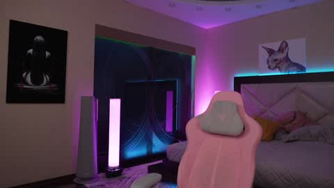 Sarah online show from December 6, 2024, 2:02 am