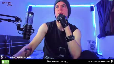 Snapshot of dreamhunterdz chatting on March 7, 2025, 10:43 pm Your lord. - ONLINE 1500 Pm to 2100 Pm - New York Hour online show from March 7, 2025, 10:43 pm