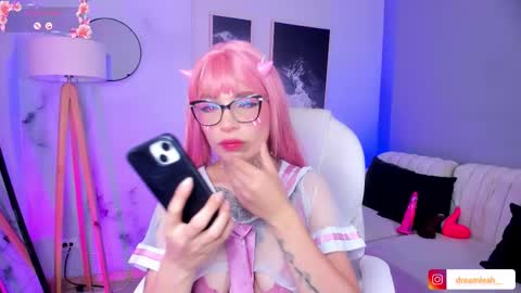dreamleah_ online show from March 2, 2026, 11:33 pm