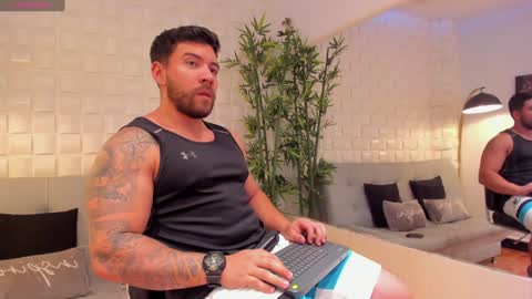 cris online show from December 11, 2024, 4:39 am