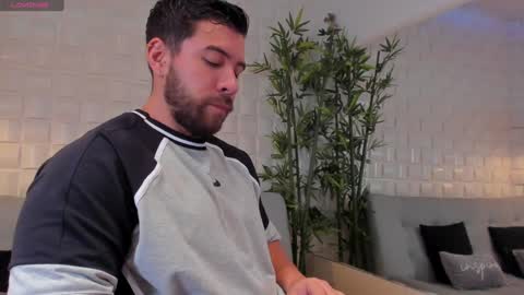 cris online show from December 15, 2024, 1:46 am