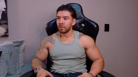 Snapshot of dreammr1 chatting on June 5, 2026, 1:01 am cris online show from June 5, 2026, 1:01 am