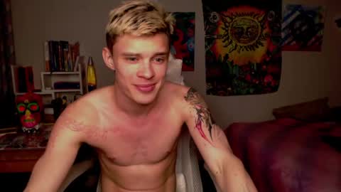 Snapshot of dreamyadam chatting on April 23, 2026, 7:05 pm Adam Dream online show from April 23, 2026, 7:05 pm