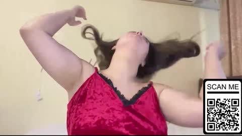 Snapshot of dreamyblushfairy chatting on September 22, 2025, 6:04 am Mila online show from September 22, 2025, 6:04 am