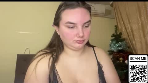 Mila online show from January 13, 2026, 5:18 pm