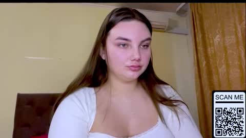 Mila online show from February 17, 2026, 3:08 pm