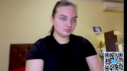 Mila online show from March 31, 2026, 2:06 pm