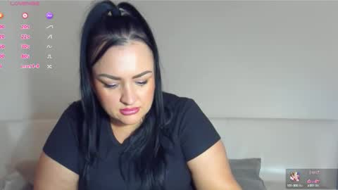 Snapshot of dreamyhousewife1 chatting on October 16, 2025, 4:52 pm dreamyhousewife1 online show from October 16, 2025, 4:52 pm