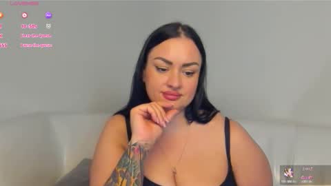 Snapshot of dreamyhousewife1 chatting on October 25, 2025, 3:51 pm dreamyhousewife1 online show from October 25, 2025, 3:51 pm