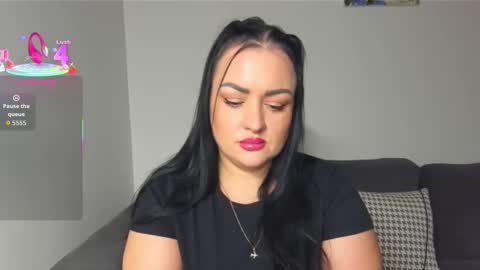 Snapshot of dreamyhousewife1 chatting on November 18, 2025, 4:22 pm dreamyhousewife1 online show from November 18, 2025, 4:22 pm