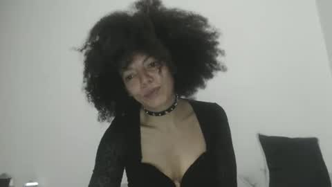 DreamyLatina online show from February 18, 2026, 1:56 am