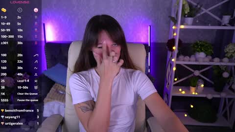 Snapshot of dreamylinaaa chatting on February 4, 2025, 10:21 am Lina online show from February 4, 2025, 10:21 am