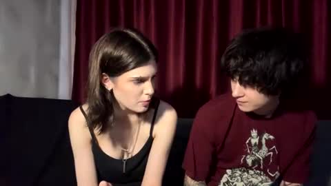 Snapshot of dreamypair chatting on June 17, 2026, 9:01 am Elena and Nikolai online show from June 17, 2026, 9:01 am