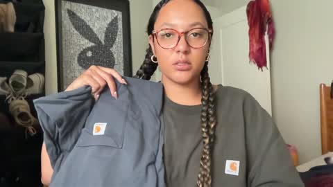 RIRI OR DREAMY online show from January 12, 2025, 6:49 pm