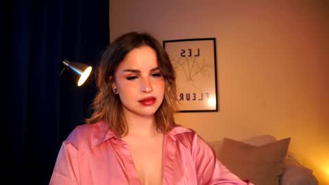 Snapshot of dreamysirens chatting on March 14, 2026, 7:08 pm MISS B online show from March 14, 2026, 7:08 pm