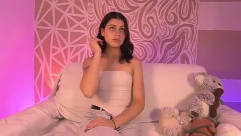 Daisy online show from March 12, 2026, 4:46 pm