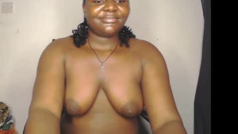 Layla online show from September 23, 2025, 12:08 pm