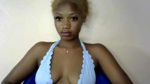 Snapshot of dripping_pussy75 chatting on July 28, 2026, 11:17 am drip pussy online show from July 28, 2026, 11:17 am