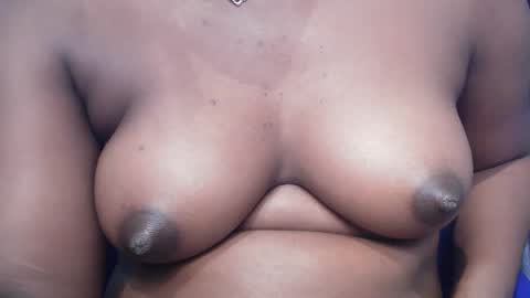 Snapshot of drippussy1 chatting on November 11, 2025, 3:50 am Ebonypussy1 online show from November 11, 2025, 3:50 am