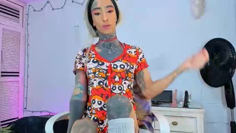 drippyorlove online show from April 23, 2026, 1:35 pm