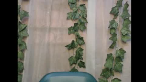 Snapshot of dripqueenx chatting on November 16, 2025, 12:55 pm linda online show from November 16, 2025, 12:55 pm
