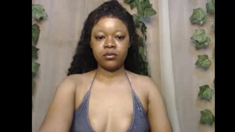 Snapshot of dripqueenx chatting on November 20, 2025, 8:47 am linda online show from November 20, 2025, 8:47 am