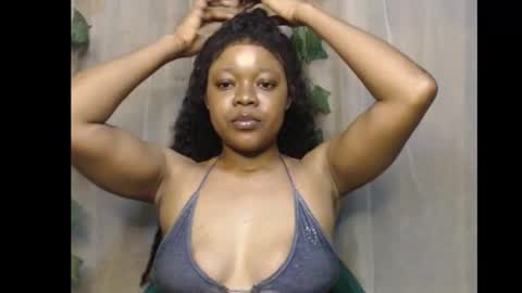 Snapshot of dripqueenx chatting on November 20, 2025, 10:31 pm linda online show from November 20, 2025, 10:31 pm