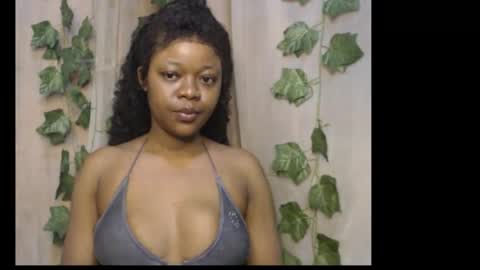 Snapshot of dripqueenx chatting on February 1, 2026, 7:40 am linda online show from February 1, 2026, 7:40 am