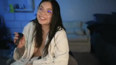 Drizzypeach602 online show from December 23, 2024, 2:56 am