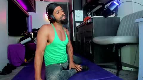 Snapshot of drizzys_room chatting on June 10, 2026, 4:23 am DirtyDrizzy online show from June 10, 2026, 4:23 am