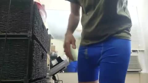 Hello Hope you enjoy what you see. I love attention in dirty talk and tips thickcock  edging precum dirtyTalk C2C online show from June 27, 2026, 3:33 am