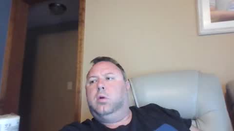 Snapshot of drow0909 chatting on April 20, 2026, 11:35 am Drow online show from April 20, 2026, 11:35 am