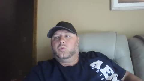 Snapshot of drow0909 chatting on May 23, 2026, 8:35 pm Drow online show from May 23, 2026, 8:35 pm