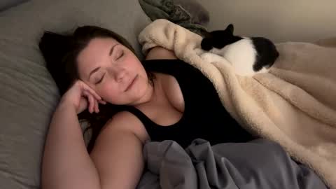 drpxppxr_ online show from November 14, 2025, 3:38 am