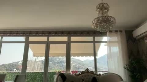 Snapshot of drresa chatting on February 21, 2025, 12:17 pm Dr. Resa online show from February 21, 2025, 12:17 pm