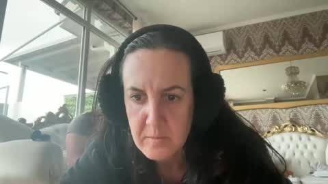 Snapshot of drresa chatting on March 1, 2025, 3:38 pm Dr. Resa online show from March 1, 2025, 3:38 pm